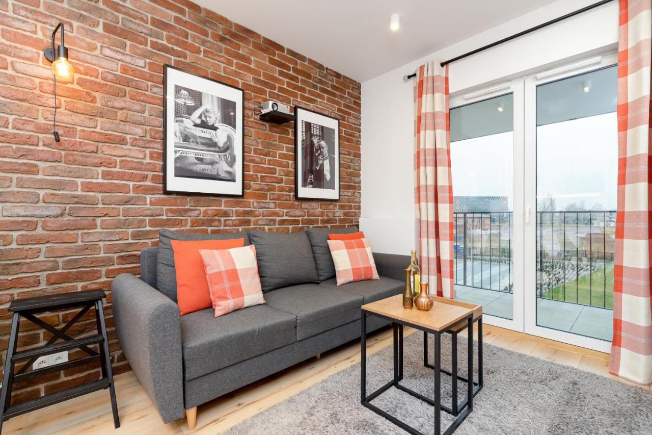 Movie Jacuzzi Apartment At The Main Station By Noclegi Renters Kraków Exteriör bild