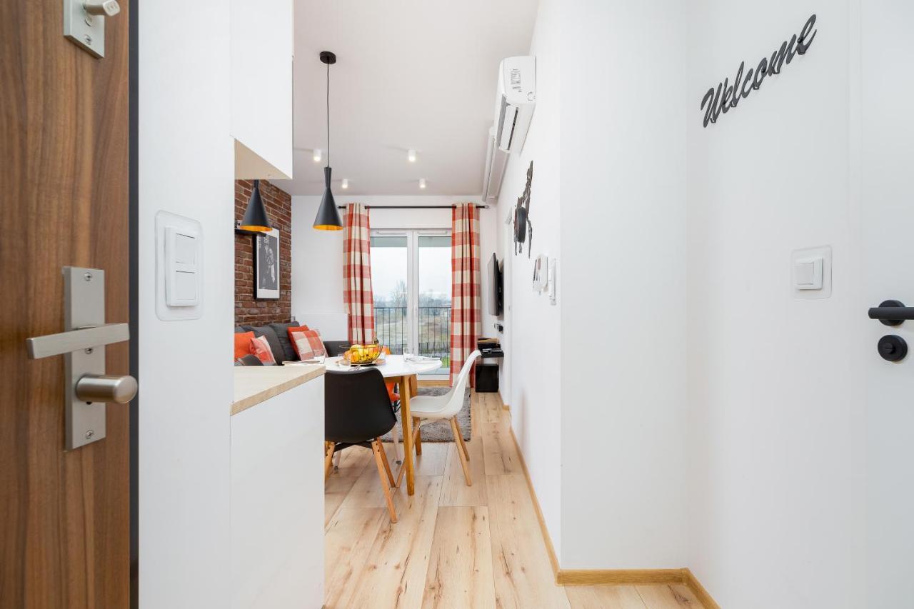 Movie Jacuzzi Apartment At The Main Station By Noclegi Renters Kraków Exteriör bild