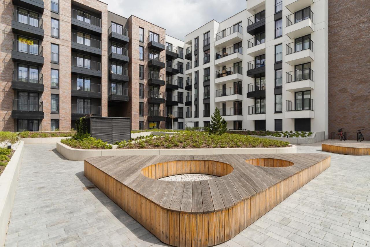 Movie Jacuzzi Apartment At The Main Station By Noclegi Renters Kraków Exteriör bild