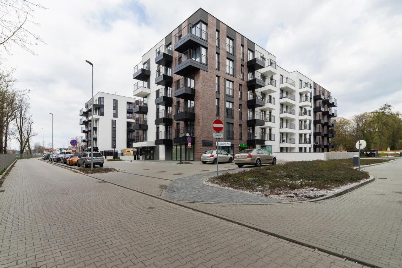 Movie Jacuzzi Apartment At The Main Station By Noclegi Renters Kraków Exteriör bild